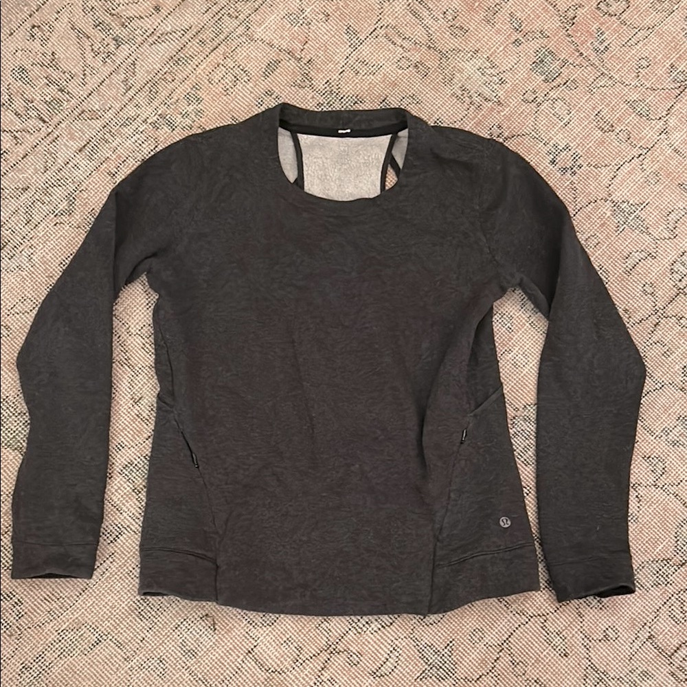 Women's lululemon sweatshirt size 8